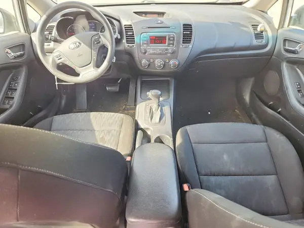 KNAFK4A61G5606514 2016 KIA FORTE - Image 8