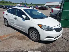 KNAFK4A61G5606979 2016 KIA FORTE