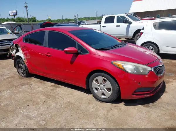 KNAFK4A61G5608439 2016 KIA FORTE - Image 1
