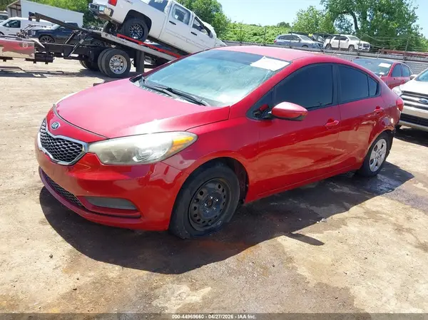 KNAFK4A61G5608439 2016 KIA FORTE - Image 2