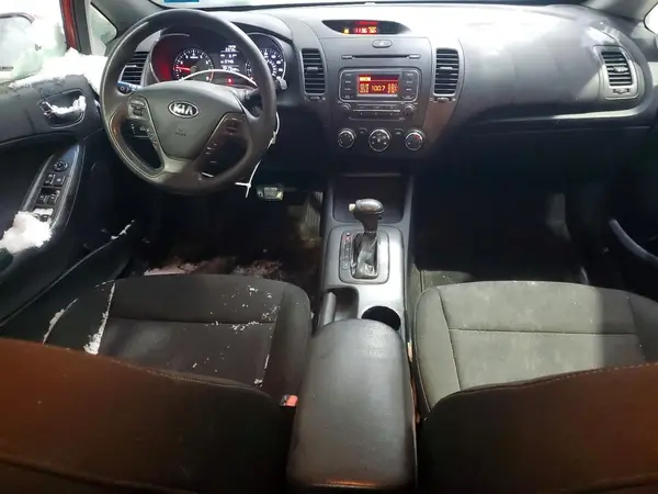 KNAFK4A61G5609218 2016 KIA FORTE - Image 8