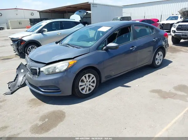 KNAFK4A61G5611454 2016 KIA FORTE - Image 2