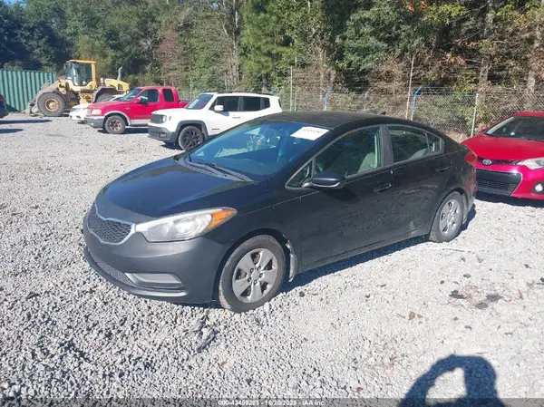 KNAFK4A61G5613026 2016 KIA FORTE - Image 2