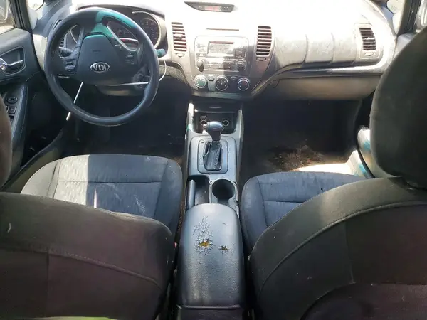 KNAFK4A61G5613138 2016 KIA FORTE - Image 8