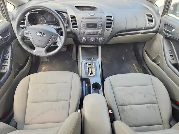 KNAFK4A61G5615083 2016 KIA FORTE - Image 8