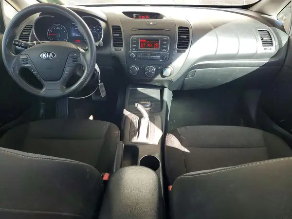 KNAFK4A61G5618145 2016 KIA FORTE - Image 8