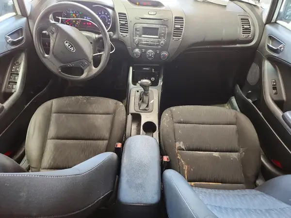 KNAFK4A61G5619389 2016 KIA FORTE - Image 8