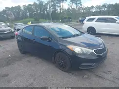 KNAFK4A61G5621272 2016 KIA FORTE