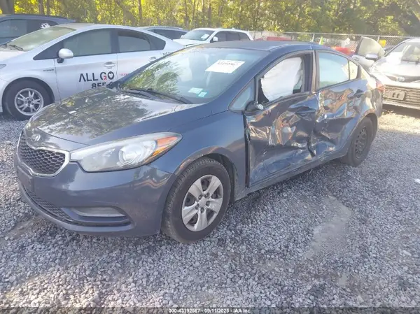KNAFK4A62G5440553 2016 KIA FORTE - Image 2