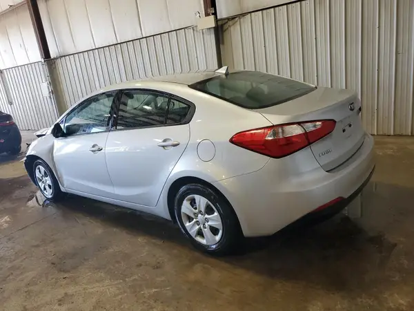 KNAFK4A62G5445011 2016 KIA FORTE - Image 2