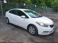 KNAFK4A62G5445929 2016 KIA FORTE