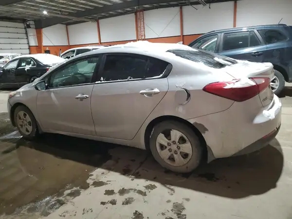 KNAFK4A62G5448300 2016 KIA FORTE - Image 2