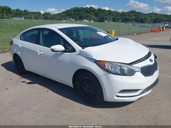 KNAFK4A62G5457840 2016 KIA FORTE - Image 1