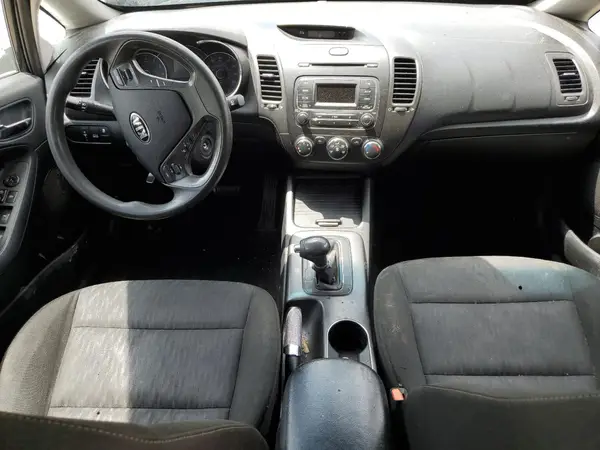KNAFK4A62G5475965 2016 KIA FORTE - Image 8