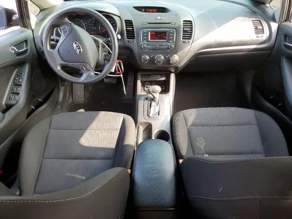 KNAFK4A62G5483466 2016 KIA FORTE - Image 8