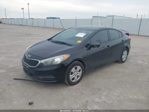 KNAFK4A62G5484178 2016 KIA FORTE - Image 2