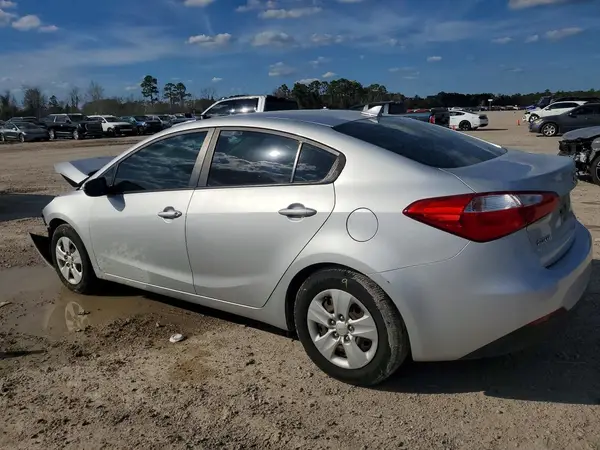 KNAFK4A62G5485427 2016 KIA FORTE - Image 2