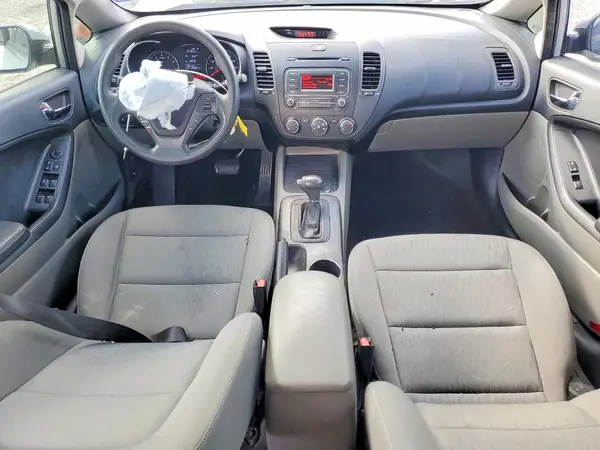 KNAFK4A62G5485427 2016 KIA FORTE - Image 8
