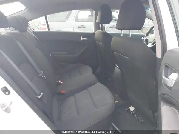KNAFK4A62G5486383 2016 KIA FORTE - Image 8