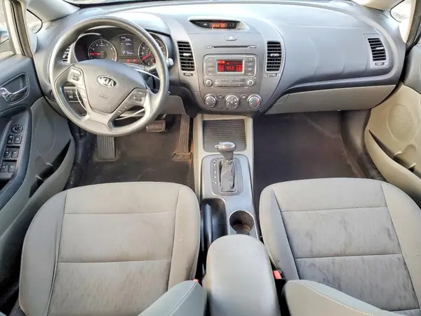 KNAFK4A62G5486545 2016 KIA FORTE - Image 8