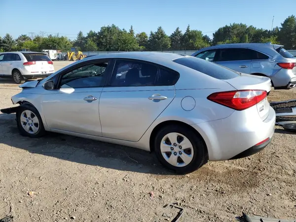 KNAFK4A62G5487372 2016 KIA FORTE - Image 2