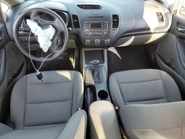 KNAFK4A62G5487372 2016 KIA FORTE - Image 8