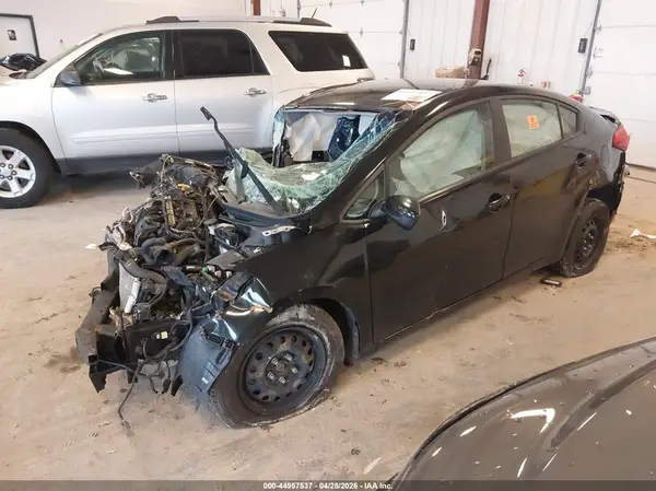 KNAFK4A62G5487405 2016 KIA FORTE - Image 2