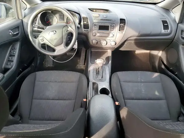 KNAFK4A62G5493754 2016 KIA FORTE - Image 8