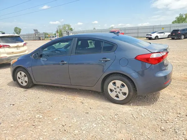 KNAFK4A62G5496380 2016 KIA FORTE - Image 2