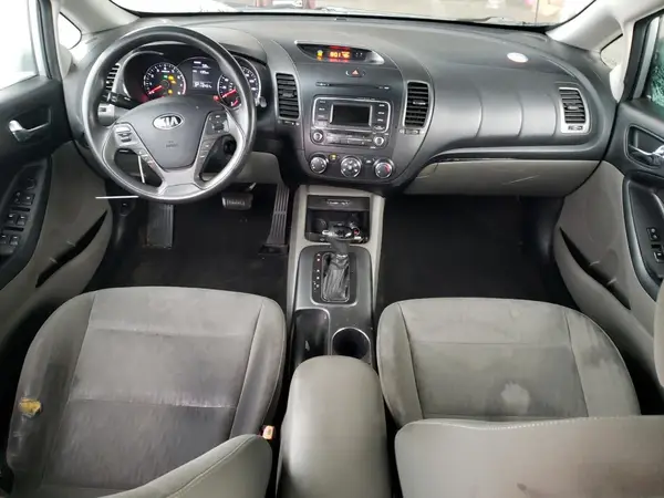 KNAFK4A62G5507829 2016 KIA FORTE - Image 8
