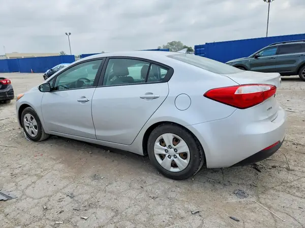KNAFK4A62G5518006 2016 KIA FORTE - Image 2