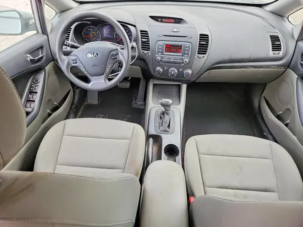 KNAFK4A62G5518006 2016 KIA FORTE - Image 8
