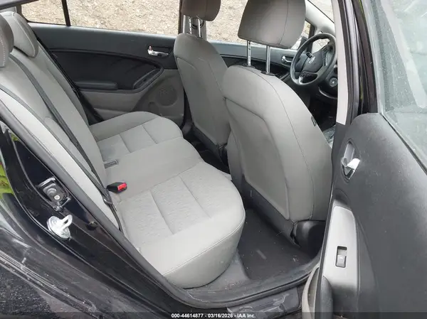 KNAFK4A62G5520239 2016 KIA FORTE - Image 8