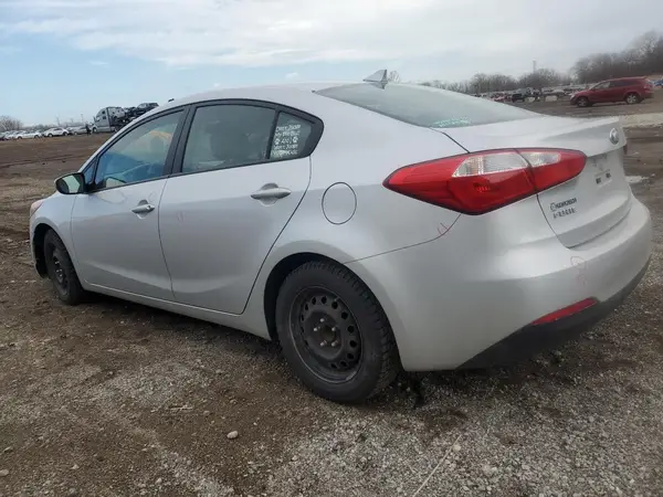 KNAFK4A62G5522976 2016 KIA FORTE - Image 2