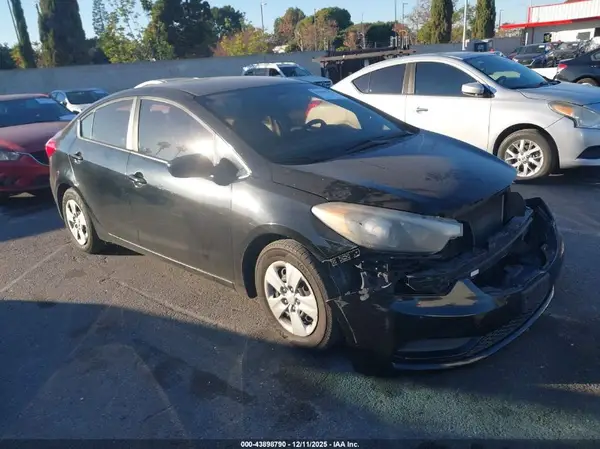 KNAFK4A62G5525781 2016 KIA FORTE - Image 1
