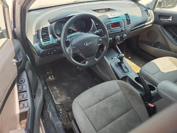 KNAFK4A62G5534108 2016 KIA FORTE - Image 8