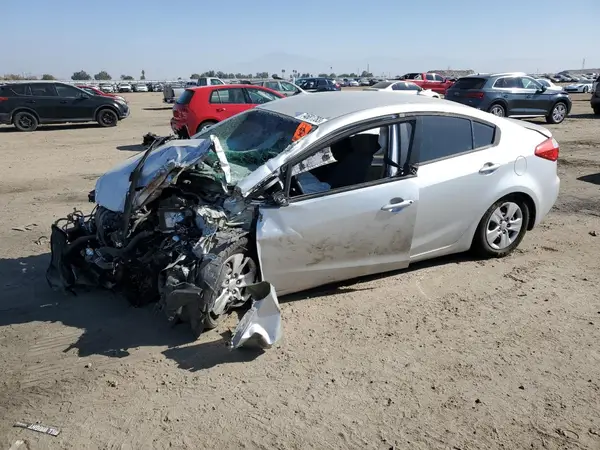 KNAFK4A62G5536506 2016 KIA FORTE - Image 1