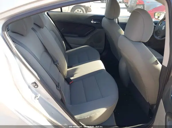 KNAFK4A62G5538966 2016 KIA FORTE - Image 8