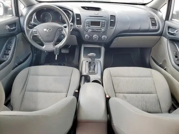 KNAFK4A62G5539261 2016 KIA FORTE - Image 8