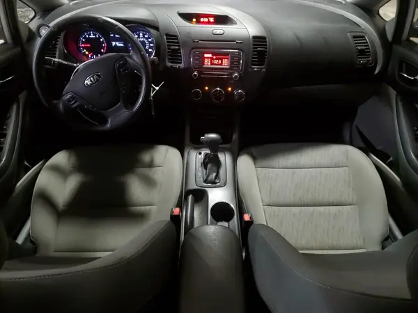 KNAFK4A62G5540684 2016 KIA FORTE - Image 8