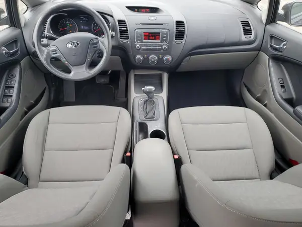 KNAFK4A62G5540846 2016 KIA FORTE - Image 8