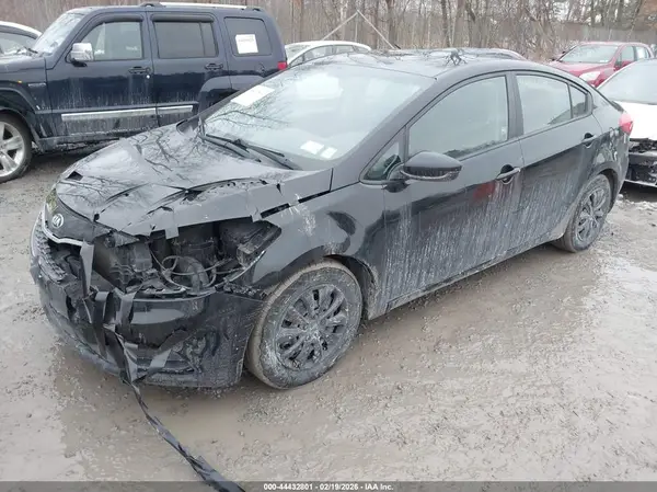 KNAFK4A62G5542368 2016 KIA FORTE - Image 2