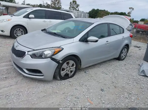 KNAFK4A62G5550339 2016 KIA FORTE - Image 2