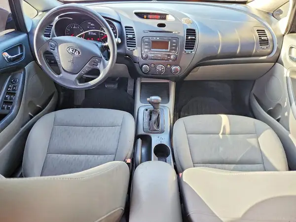 KNAFK4A62G5550552 2016 KIA FORTE - Image 8