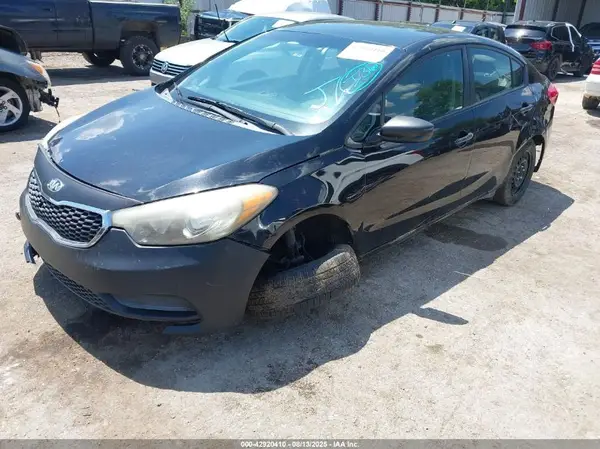 KNAFK4A62G5554391 2016 KIA FORTE - Image 2
