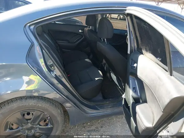 KNAFK4A62G5562314 2016 KIA FORTE - Image 8