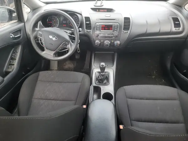 KNAFK4A62G5566220 2016 KIA FORTE - Image 8
