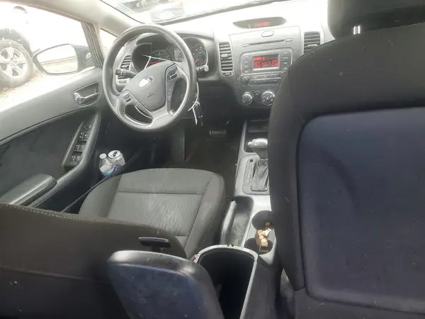 KNAFK4A62G5568808 2016 KIA FORTE - Image 8