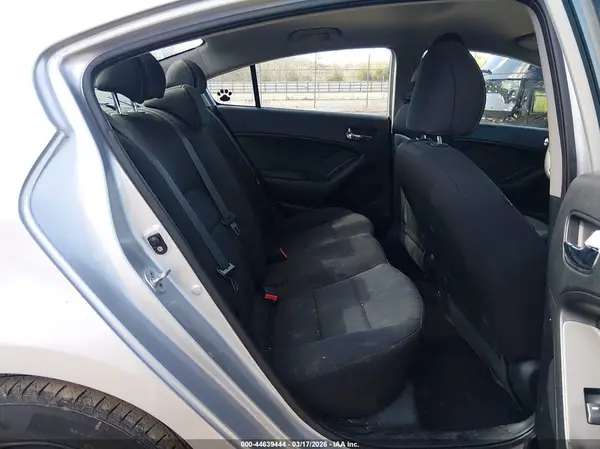 KNAFK4A62G5570736 2016 KIA FORTE - Image 8