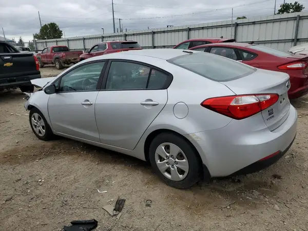 KNAFK4A62G5572955 2016 KIA FORTE - Image 2